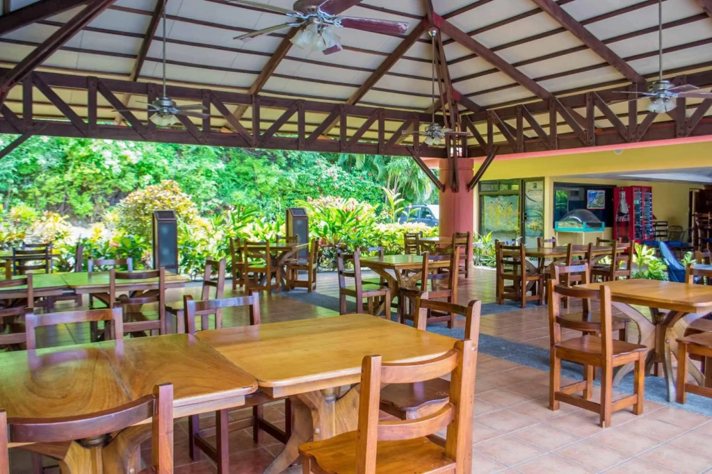 Bahia Pez Vela Resort