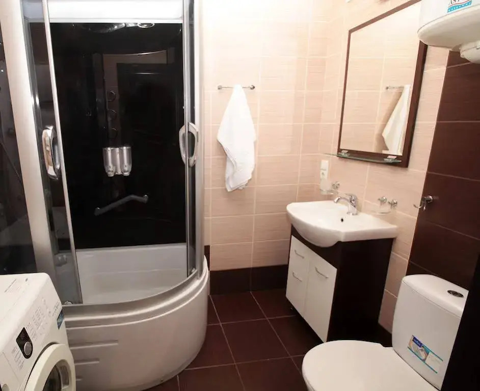 Apartment on Nauki Avenue 102