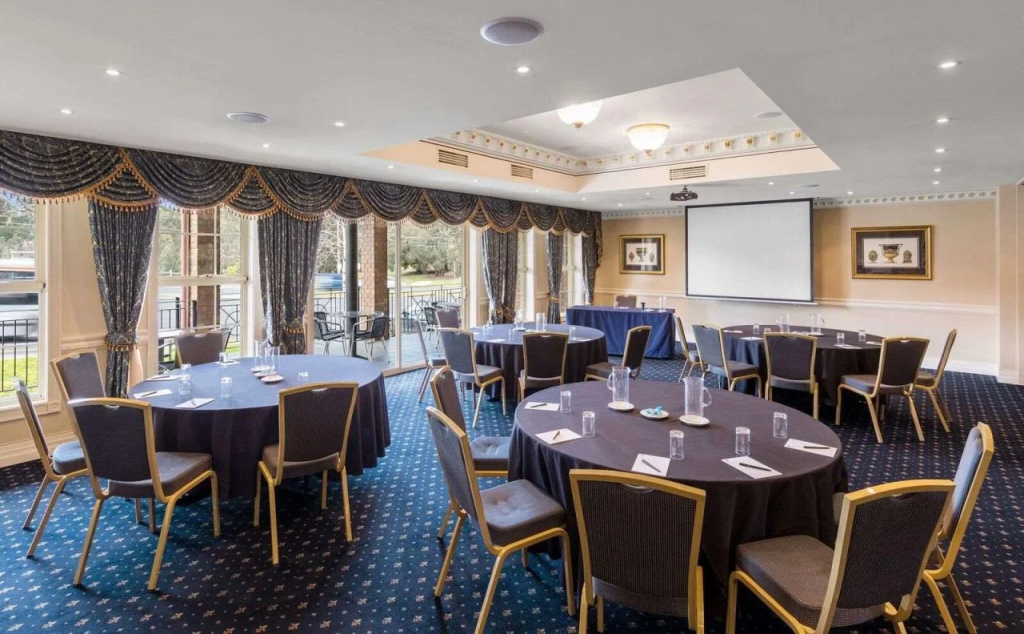 Canterbury International Hotel