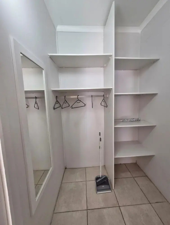 Ivy Place Studio Apartment