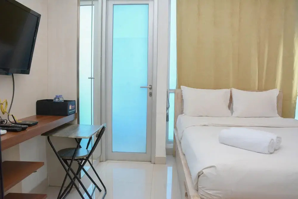 Nice And Comfy Studio Apartment Capitol Park Residence