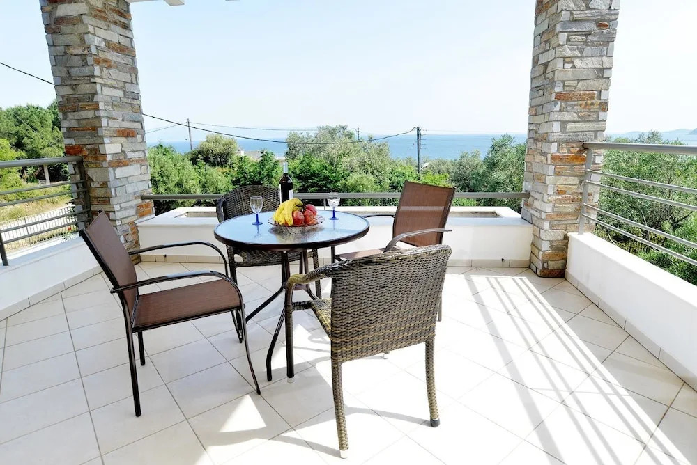 Our House Luxury Suites