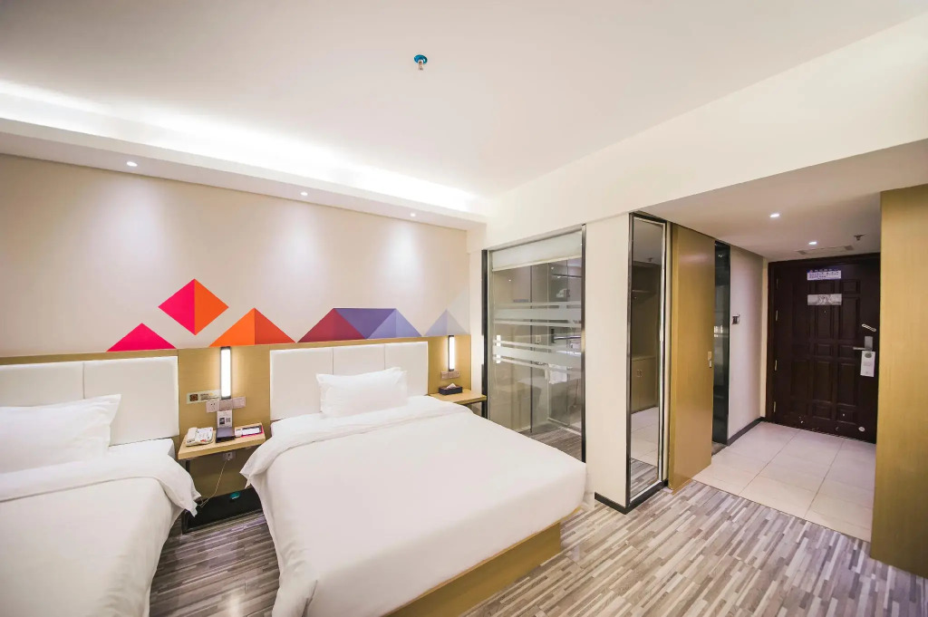 Borrman Hotel Guilin North Railway Station Hengda Square