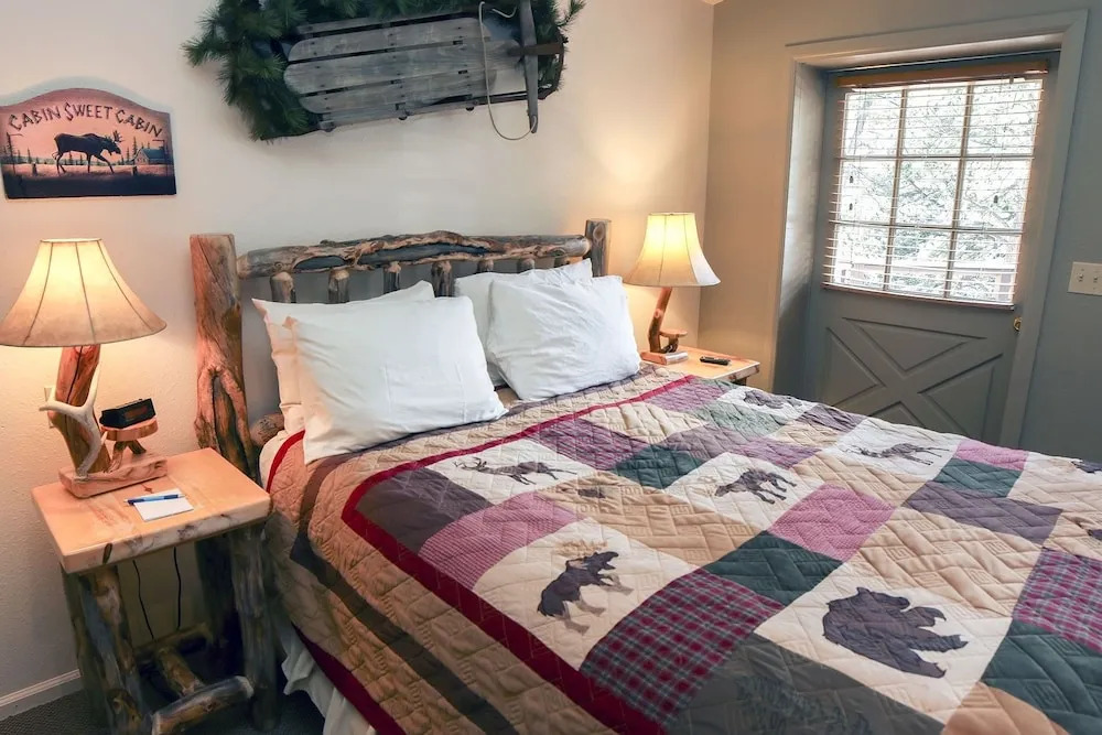 Fawn Valley Inn: 105 1 Bedroom Condo