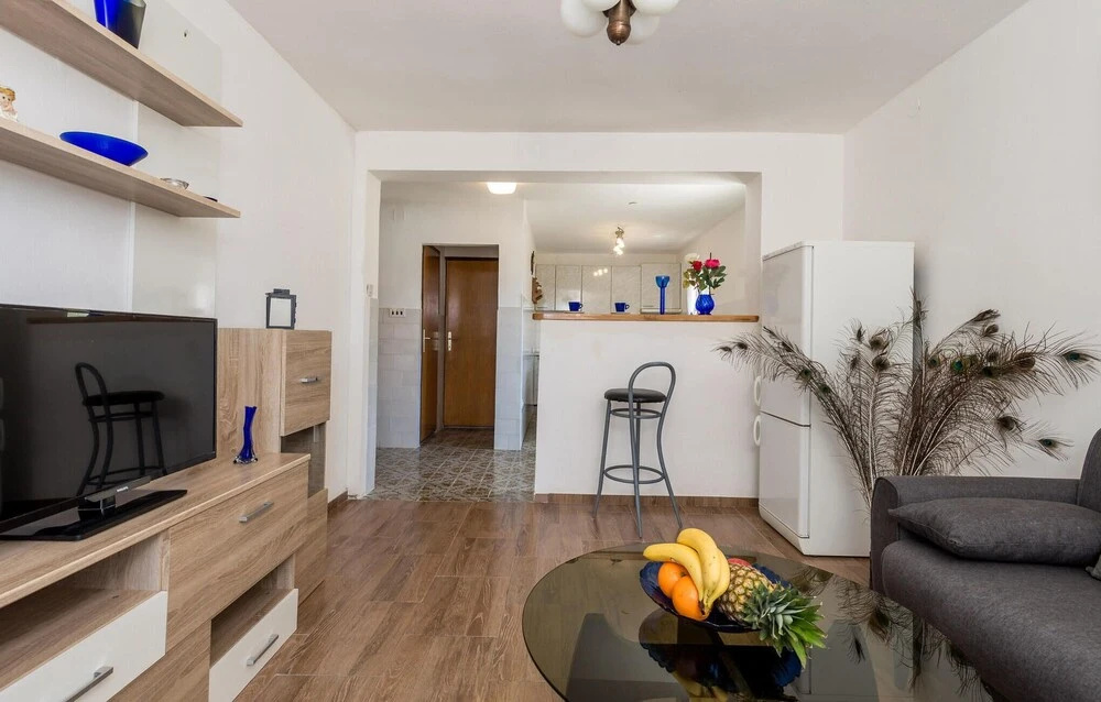 Amazing Apartment in Banjol With 1 Bedrooms and Wifi