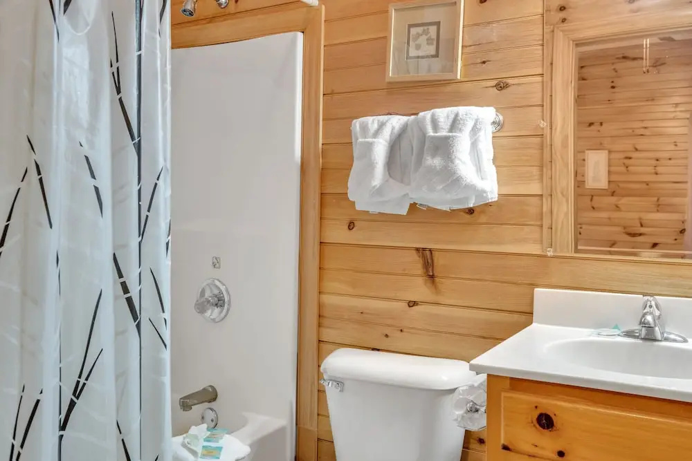 Heavenly Views - Amazing Mountain Views 8 Bedroom Cabin by Heavenly Views Resort