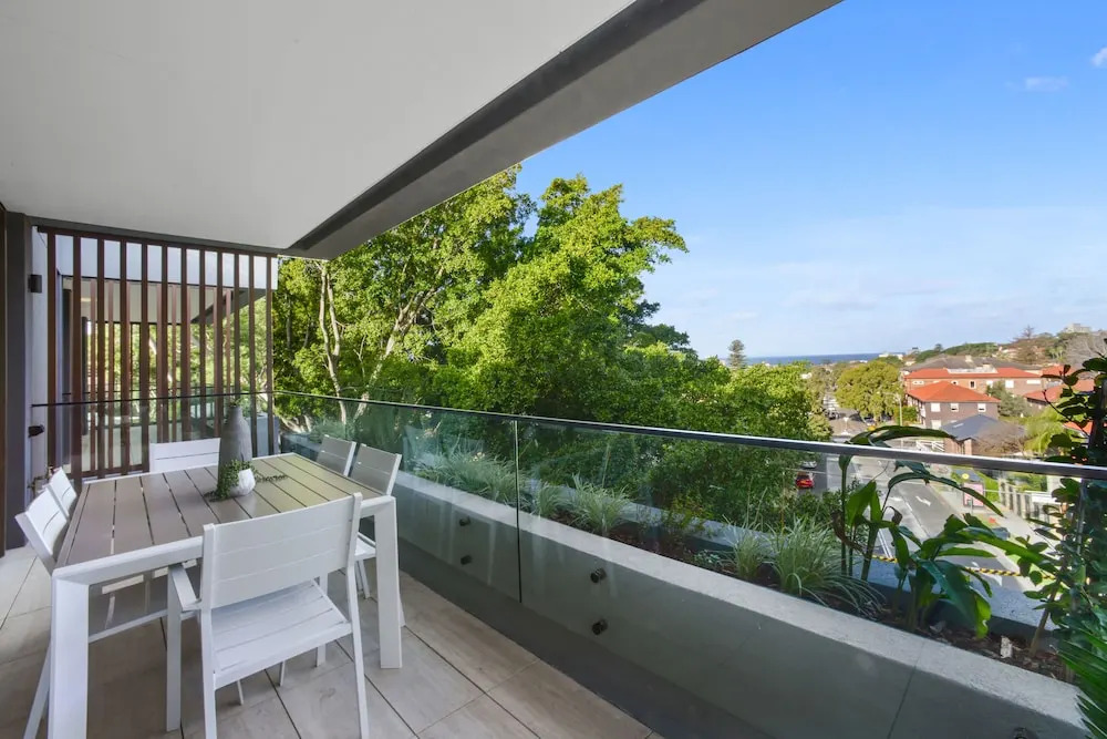 HomeHotel Ultra Luxurious 3 Bedroom Penthouse