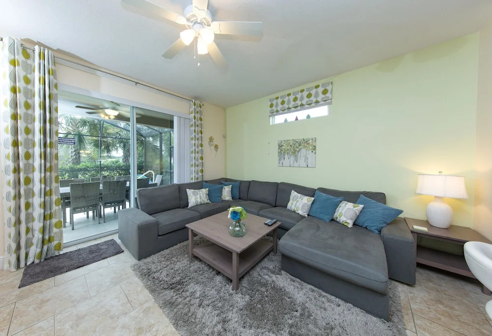 Sr_906r Palm Villa 5 Bedroom Home