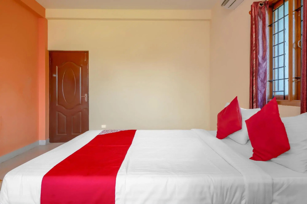 OYO CHN1632 Annai Arul Residency