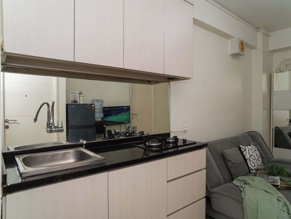 Neat And Nice 2Br At Apartment Bassura City