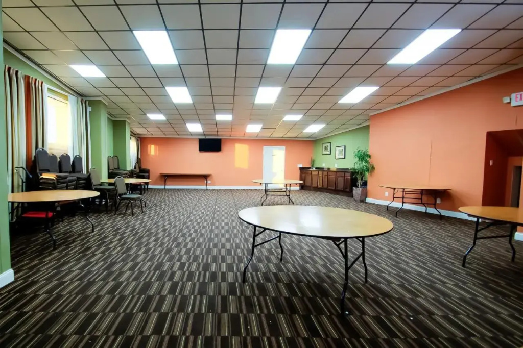 Super 8 Washington/greenville Area