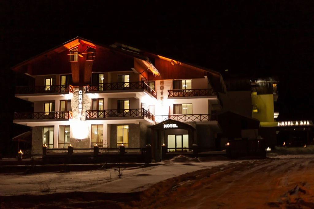 Crystal Resort