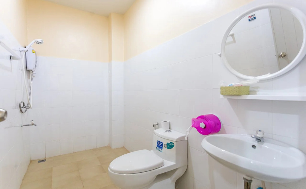 Phet Ngam Hotel