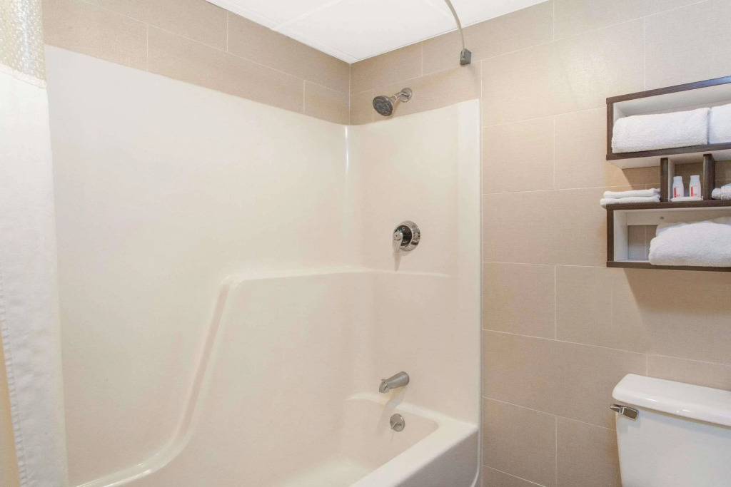 Howard Johnson Inn Suffern