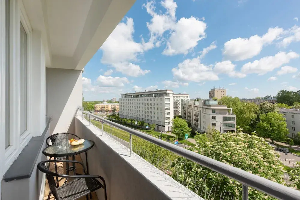 Apartment Popiełuszki Warsaw by Renters