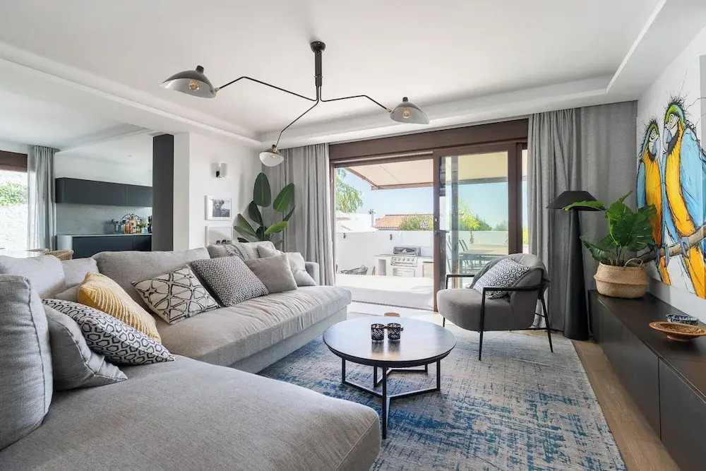 Luxury House With Private Heated Pool in Nerja!