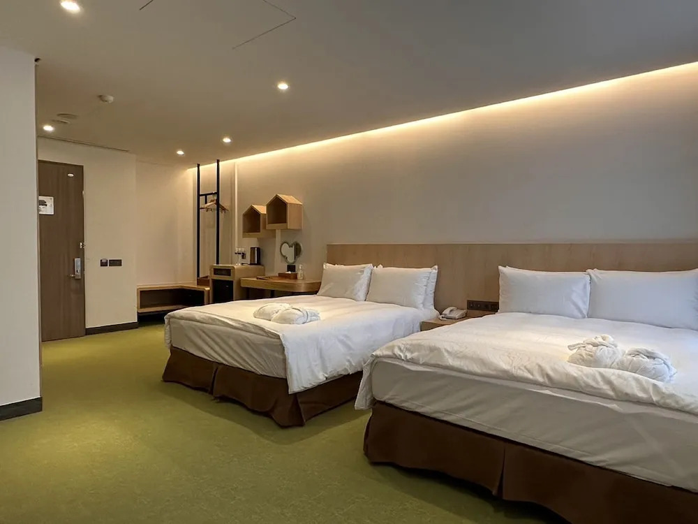CHECK inn MAGI Kids Hotel