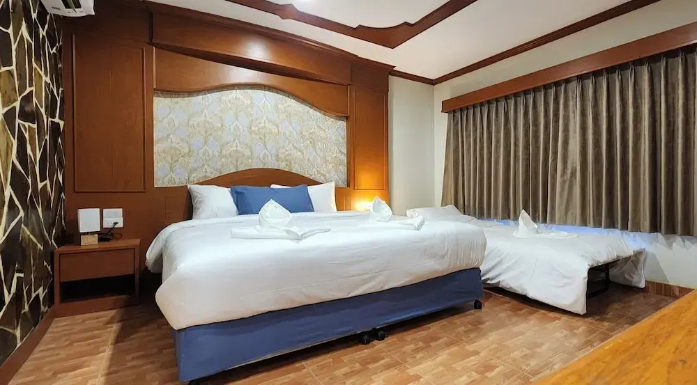 Arya Suites Patong Beach