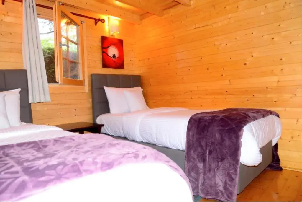 Severine Cottages and Lounge Ltd