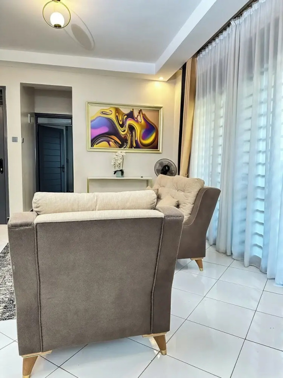 LivLuxe Apartments 3