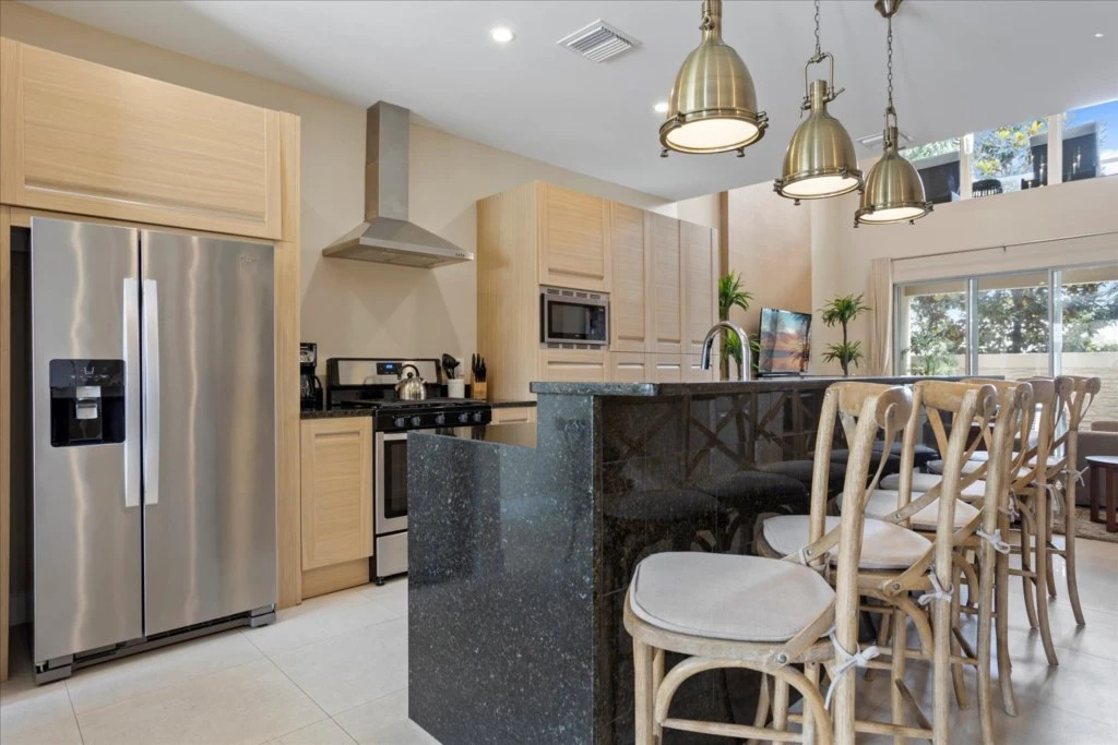 4 Bedroom 45 Bathroom Magic Village 3245 Bv