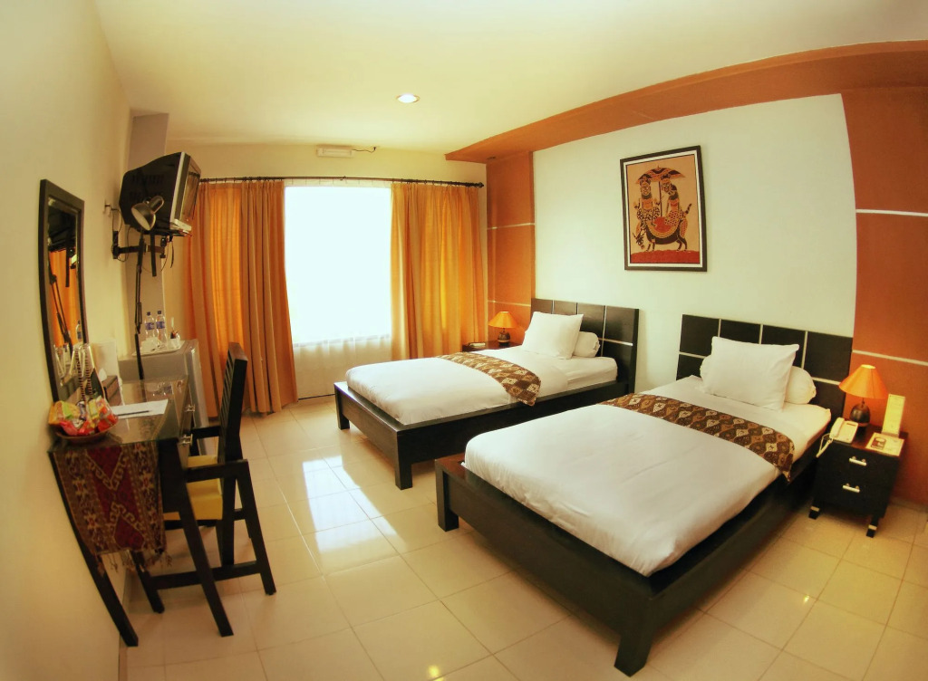 Puri Chorus Hotel