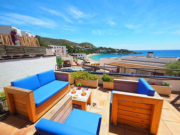 Holiday Home Almadrava