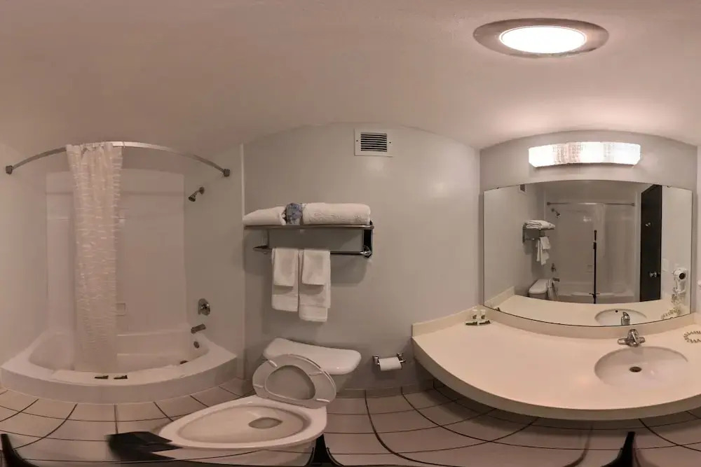 Coratel Inn and Suites By Jasper Lacrosse