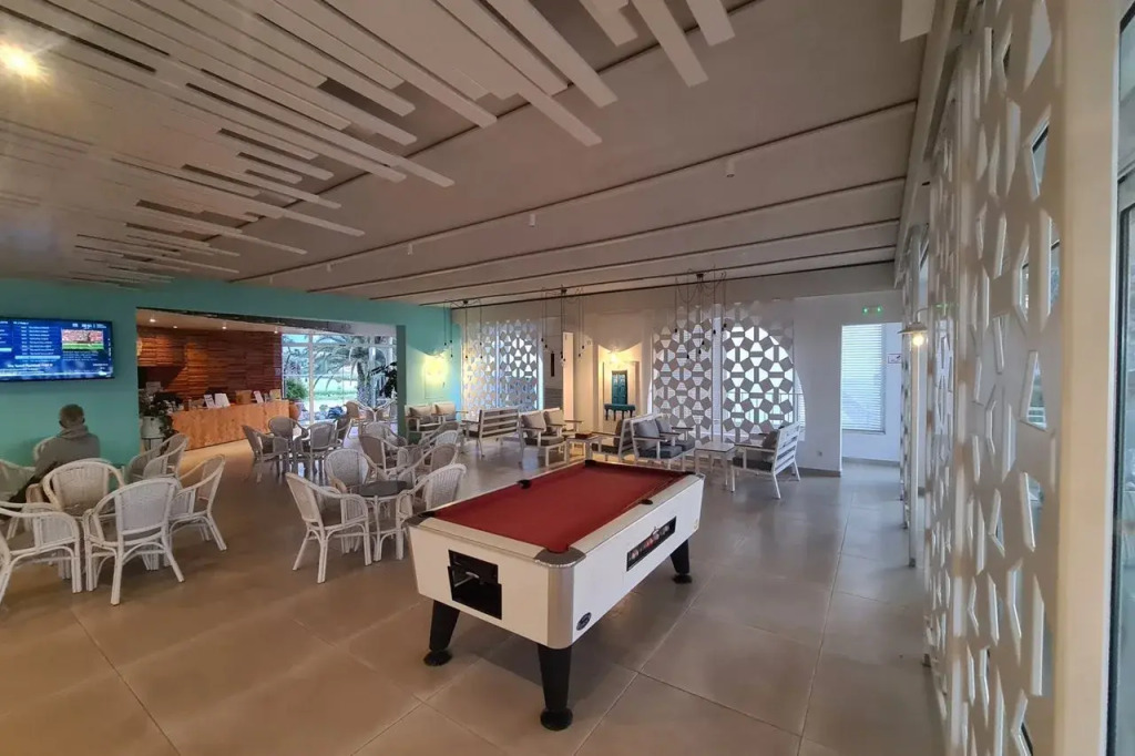 Irina Beach Hotel