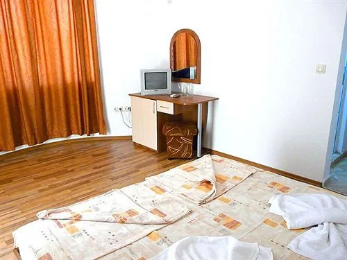 Detelini