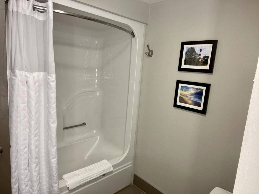 Comfort Suites Chincoteague Island Bayfront Resort