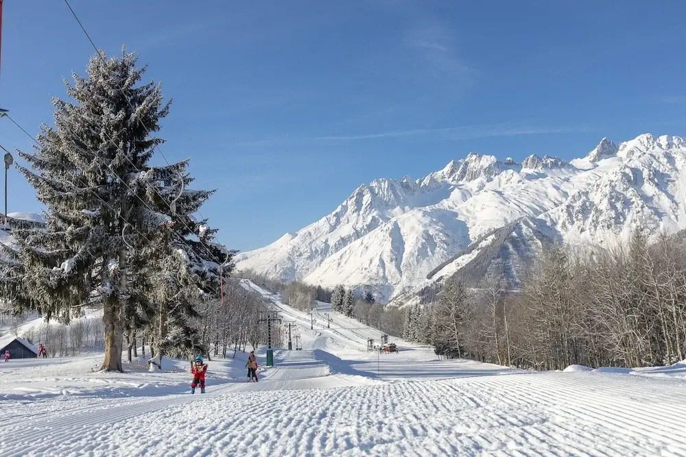 Studio in Doucy at the Foot of Ski Slopes