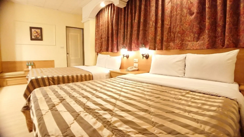Yes Hotel