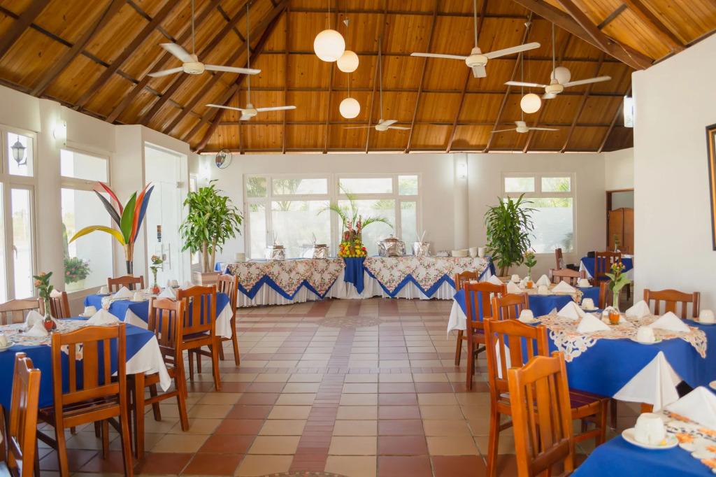Sanha Plus Hotel