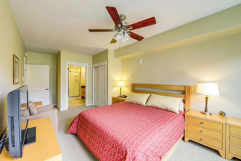 100 Steps to Gondola: Cozy Winter Park Condo!