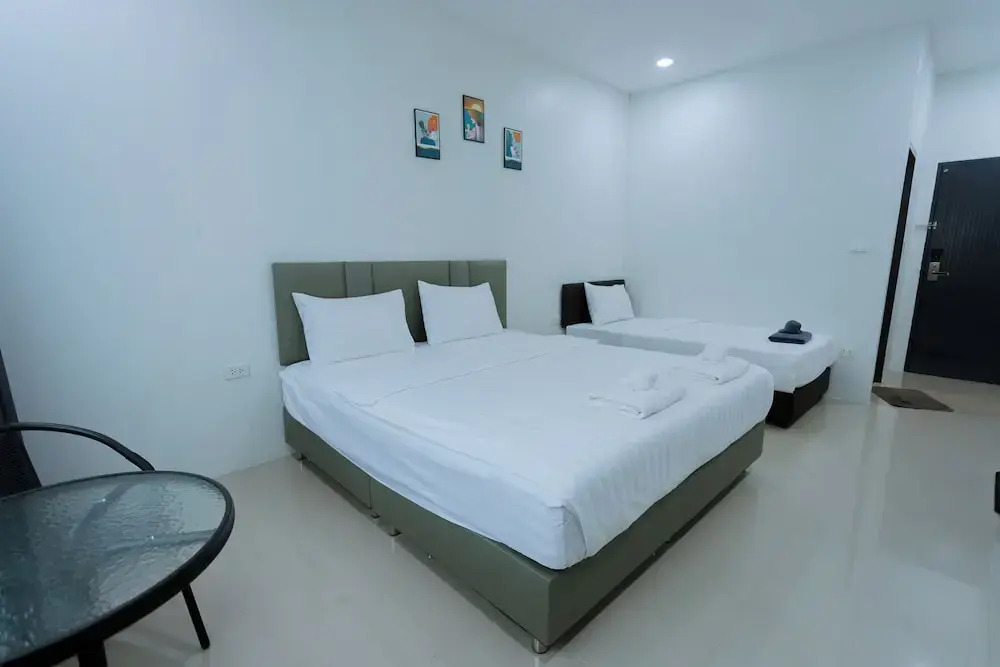 The Rich Hotel