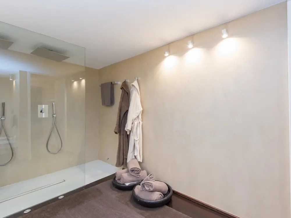 Rsh Pantheon Luxury Hi Tech Apartment