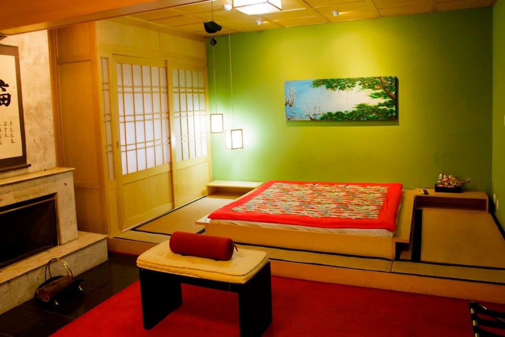 Hotel Paradies