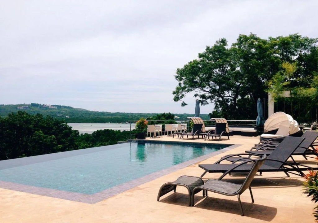 Ocean Suites Bohol Boutique Hotel