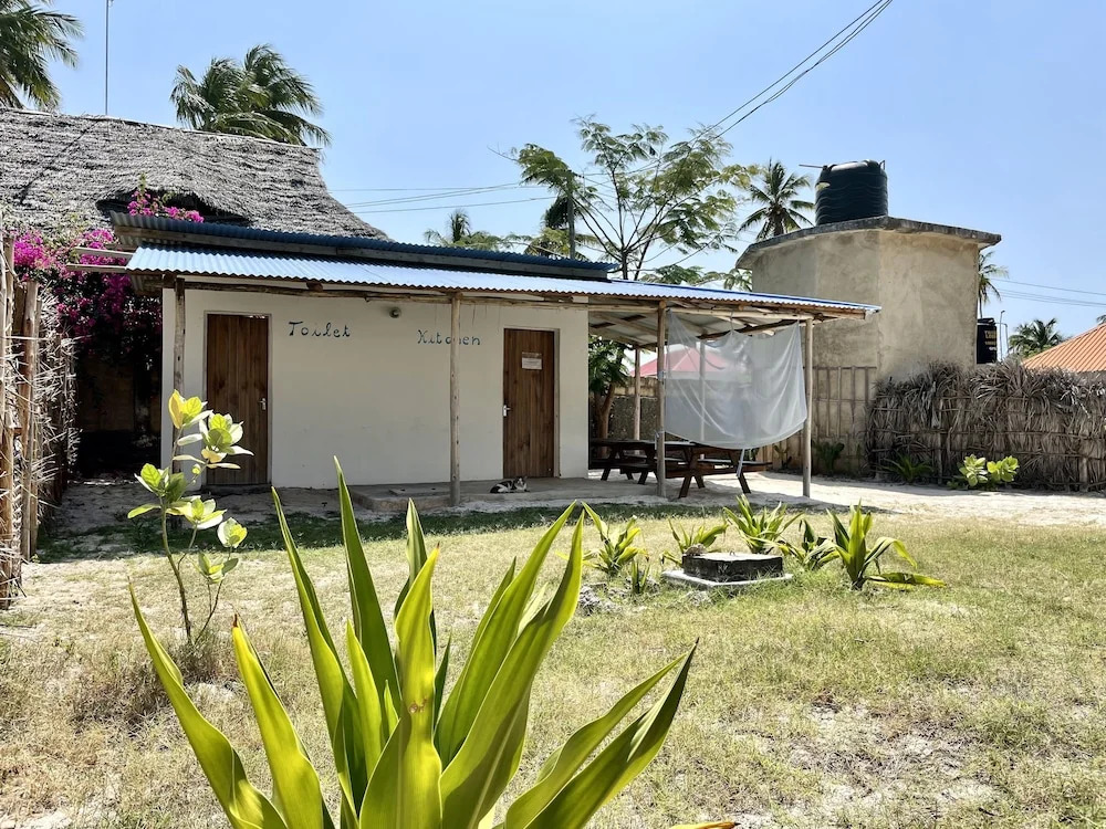 Duara House