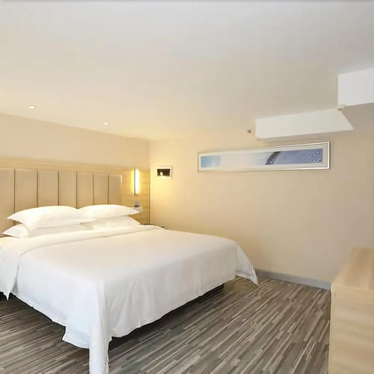 City Comfort Inn Hotel (Changsha Wanjiali Square)