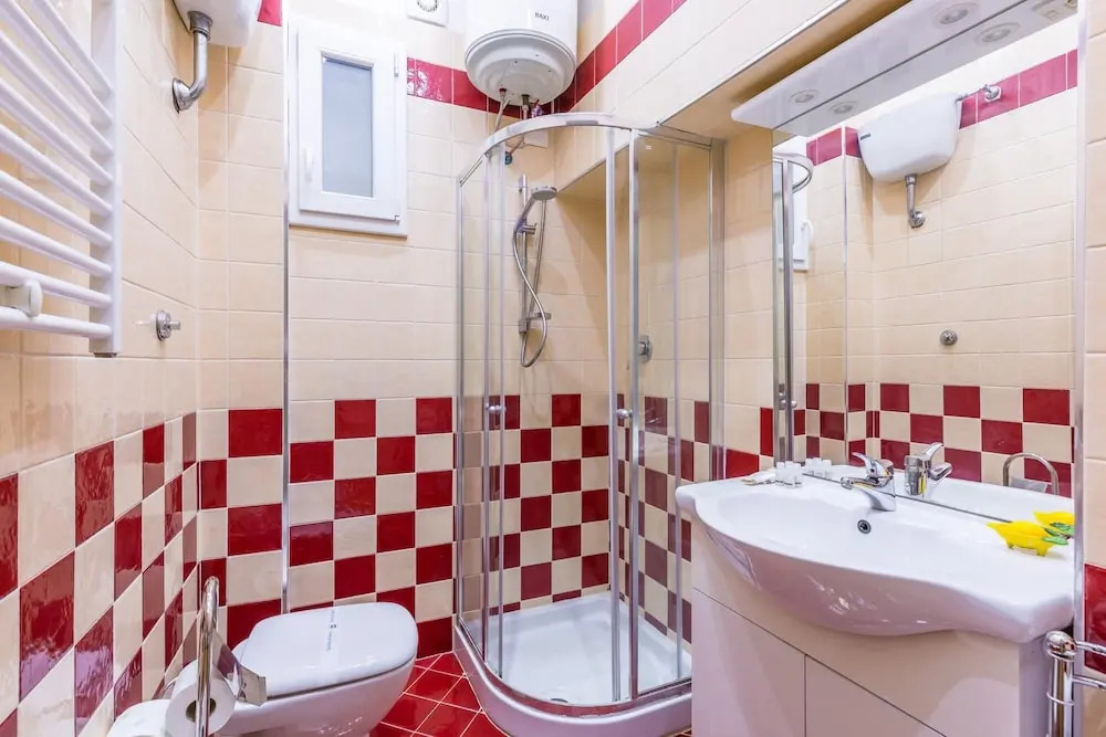 San Luigi Cozy Flat - Private Parking