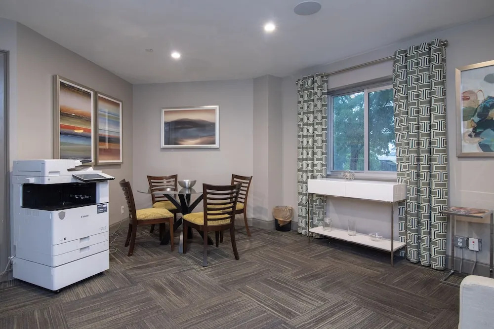 1 Bedroom Downtown Condo