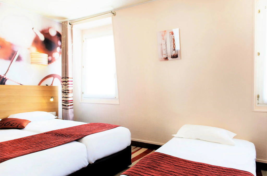 Hotel Ariane Montparnasse by Patrick Hayat