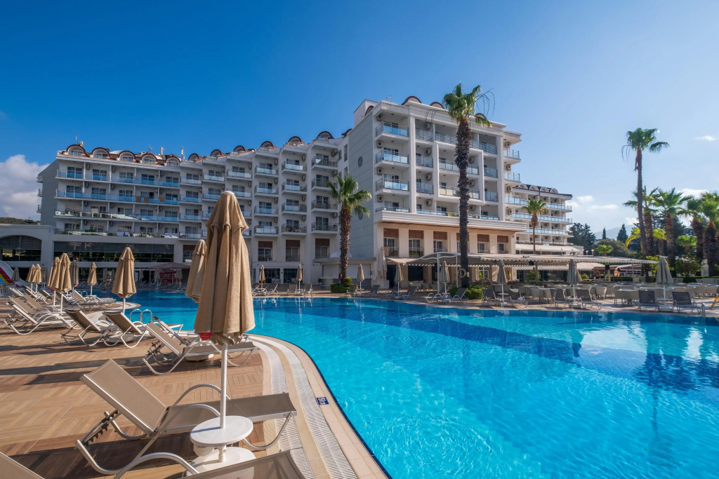 Grand Ideal Premium