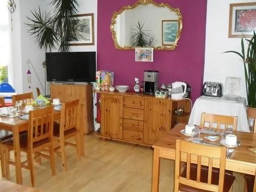 The Roslyn Guest House