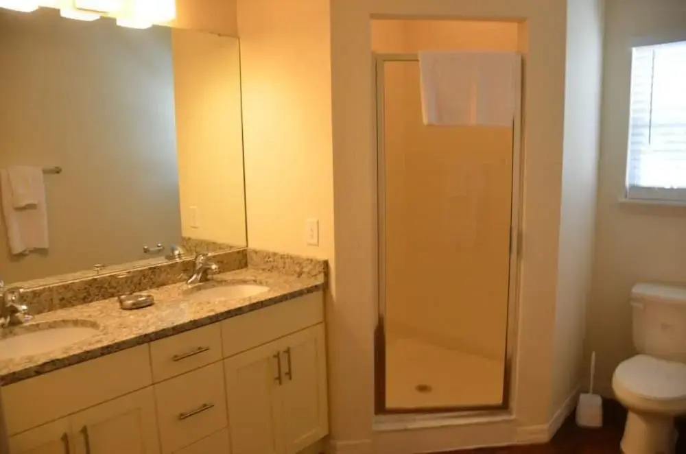Lucaya 4 Bedrooms 3 Baths Townhome!