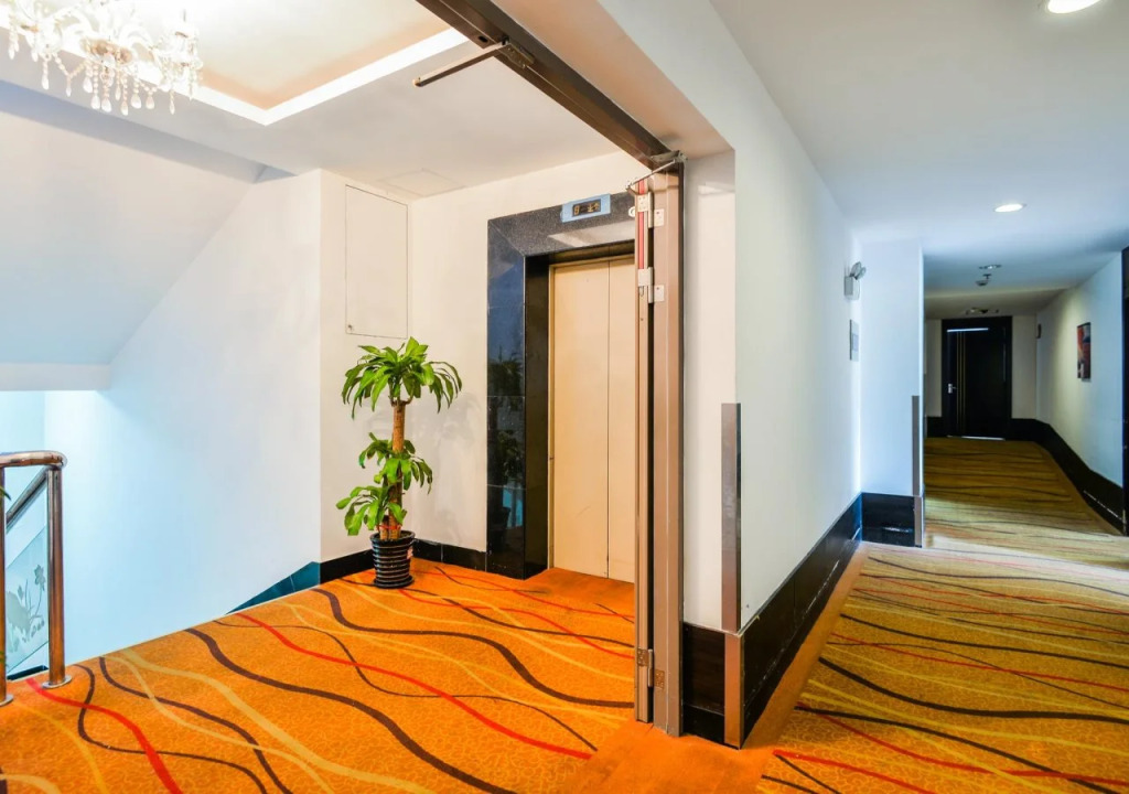 Shanghai Joyful Star Hotel-Free shuttle bus to Pudong Airport and Disneyland