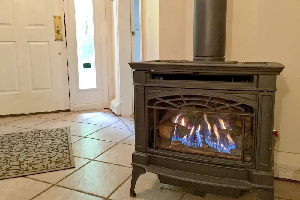 Snowline Cabin 13 - An Architectural Gem Pet Friendly With Wi-fi