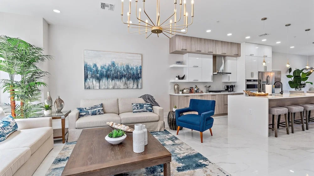 Uptown Luxury On Audubon 4 Bedroom Townhouse by RedAwning